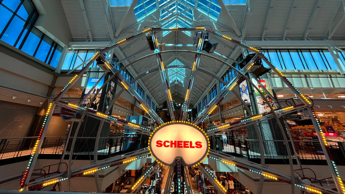 SCHEELS Chandler ferris wheel