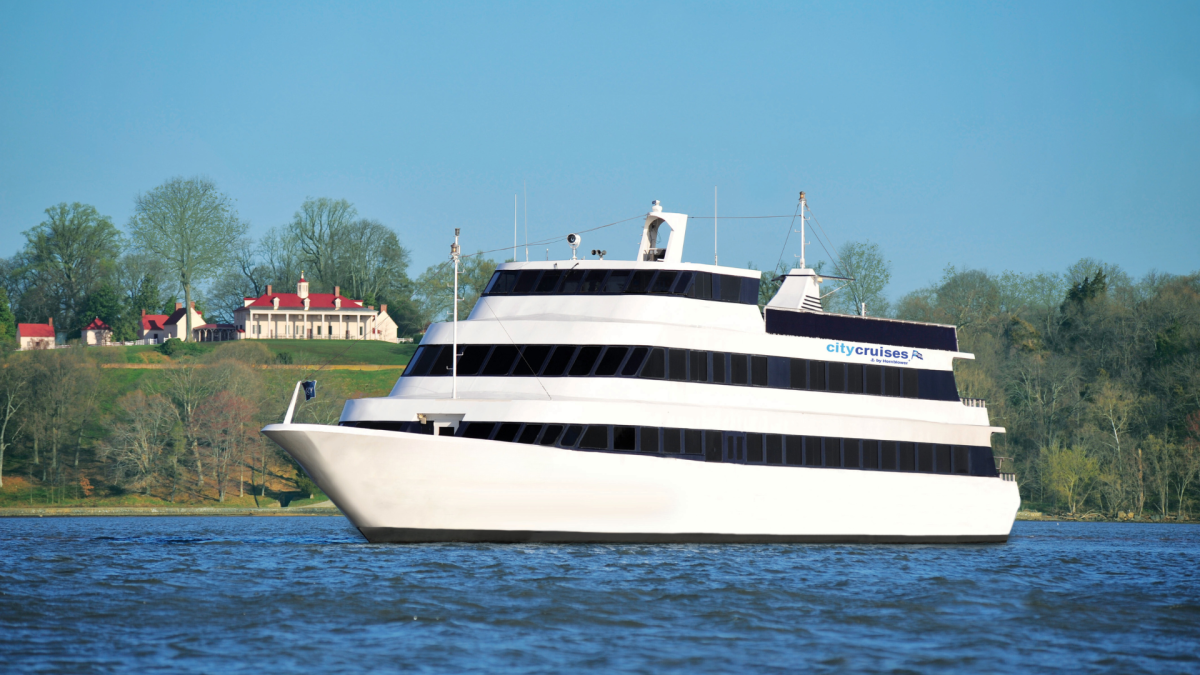 Potomac River, Mt. Vernon. City Cruises.