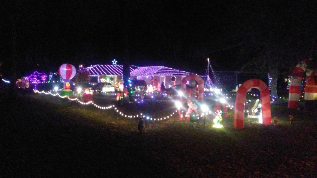 1127 W Ludwig - Best Christmas Lights Display - North - Fort Wayne