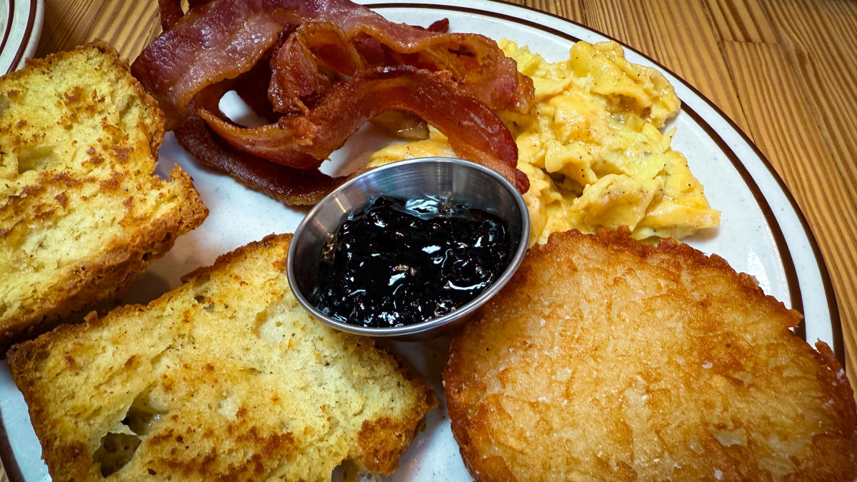 Grand Slam Brunch at Bravas