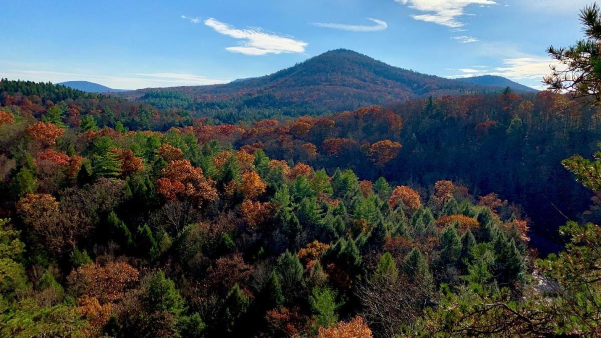 Trough Creek State Park - Ledges Trail in Fall