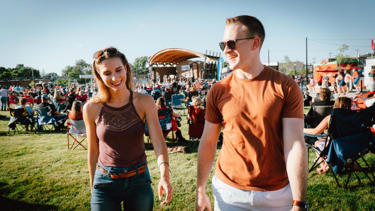 A couple at the Franklin Fall Festival in Johnson County Festival Country