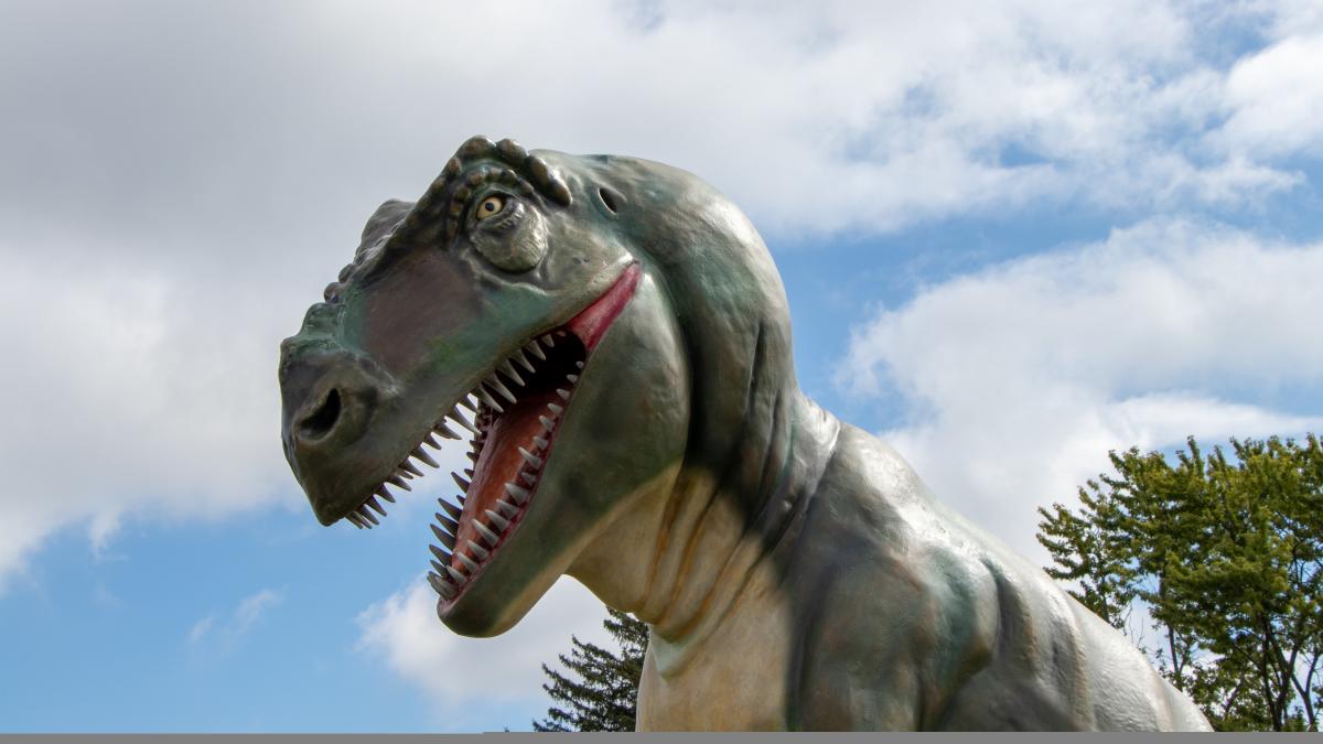 Uranus Fudge Factoy Dinosaur / T-rex