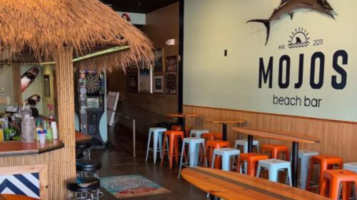 Mojos Beach Bar Interior