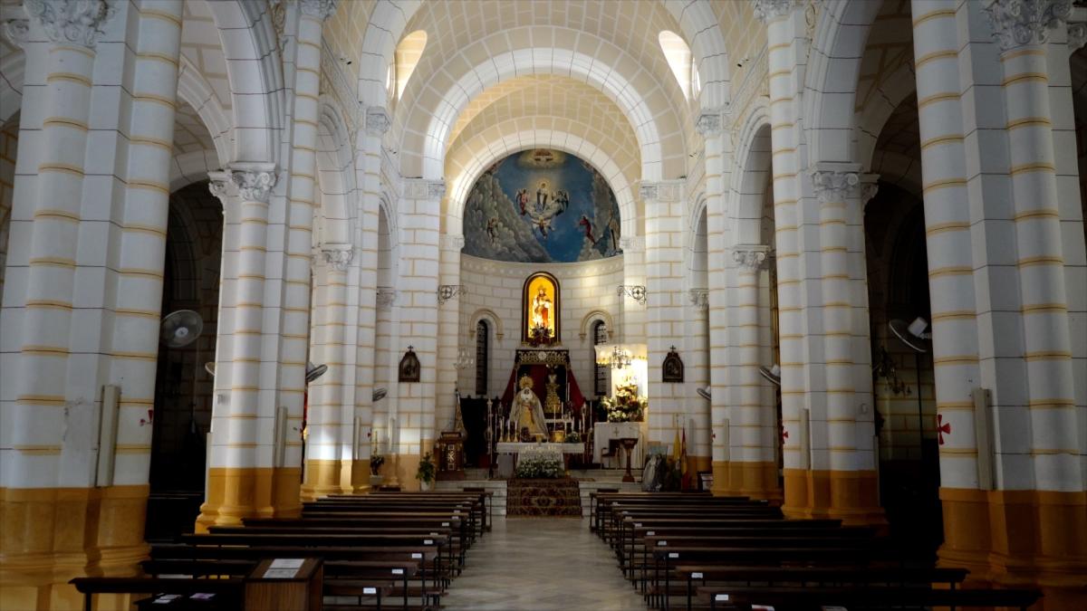 interior iglesia