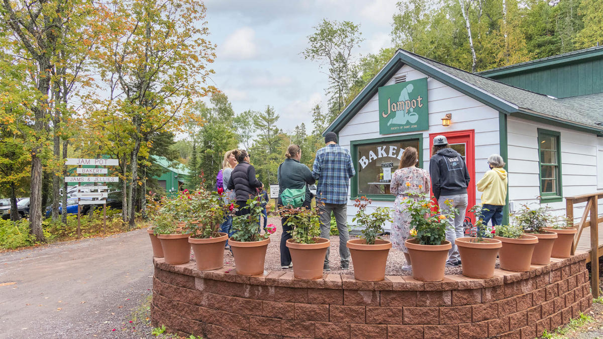 Line of people in front of the Jampot, in the Keweenaw Peninsula of the Upper Peninsula, Michigan USA