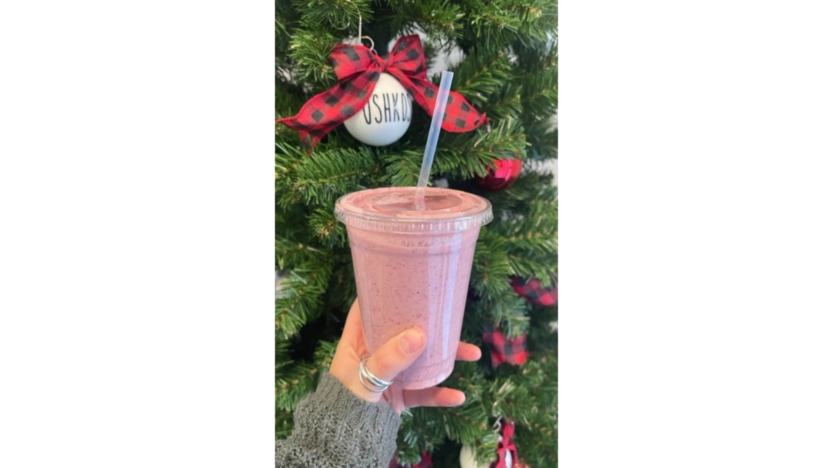Carrot and Kale Holiday Smoothie