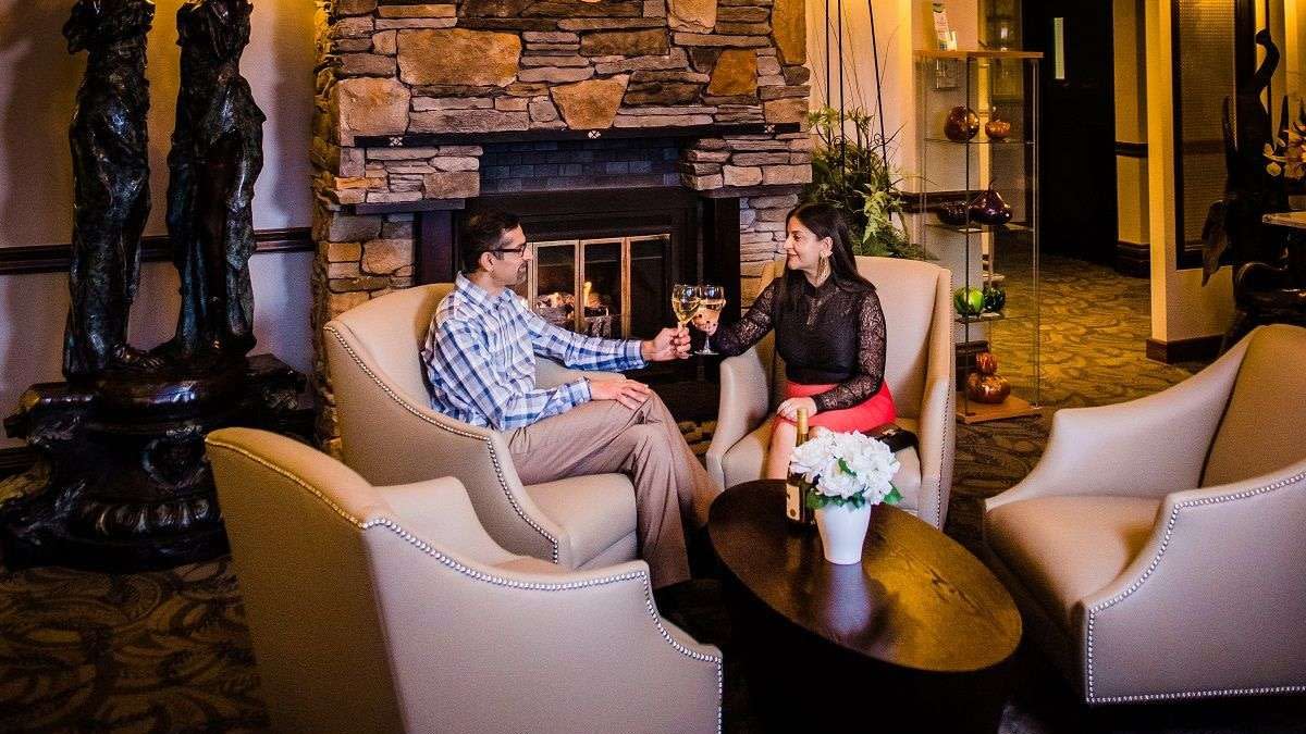 Elm Hurst Inn Couple Hotel