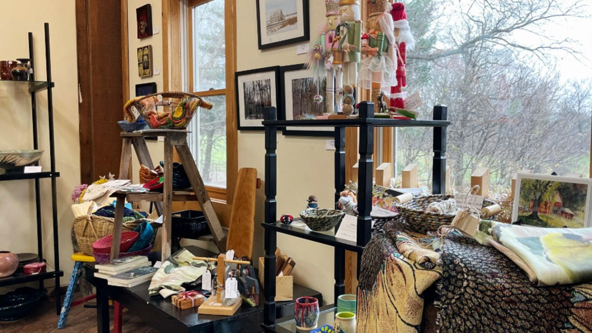 Holiday Gift Gallery at Art Barn School of Art
