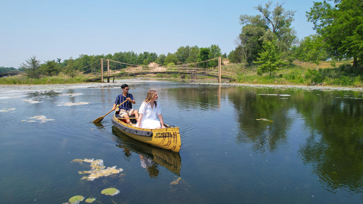 Canoe in Marquette Park