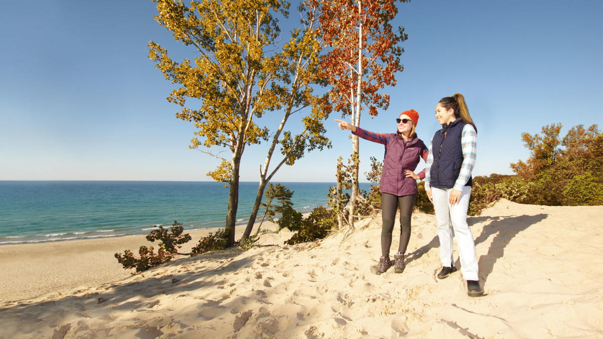 Fall hiking at the Indiana Dunes