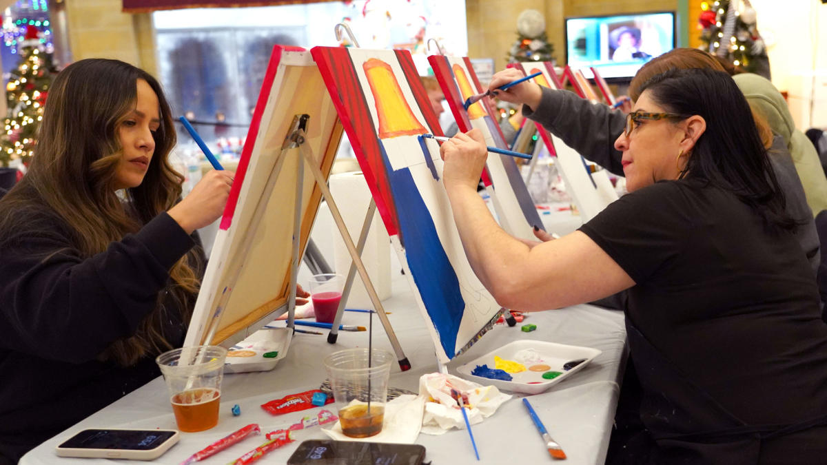 Paint and Sip at A Christmas Story Exhibit