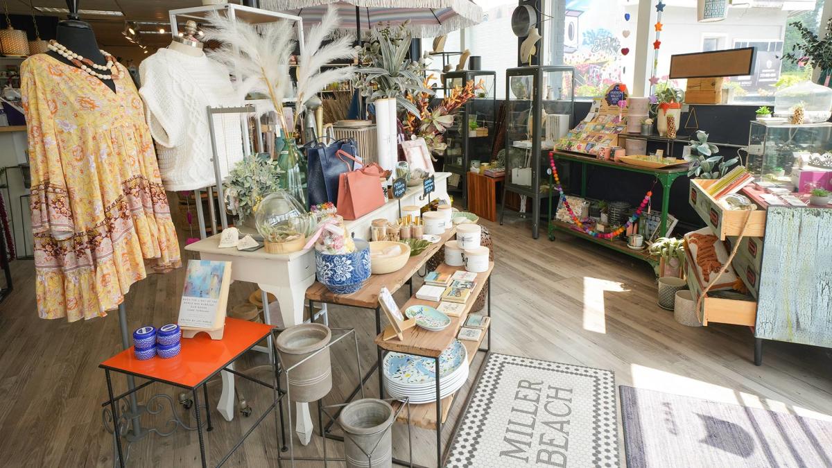 Shopping Miller Beach