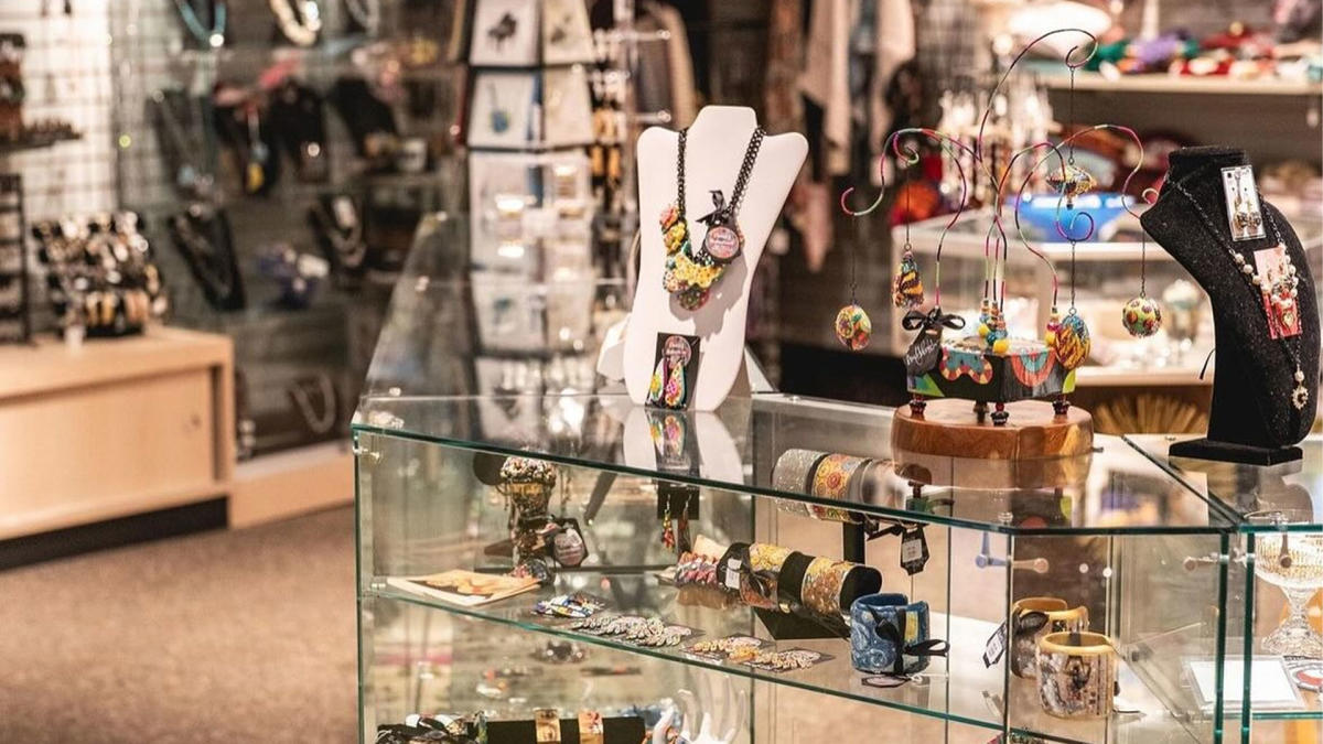 South Shore Arts Gift Shop