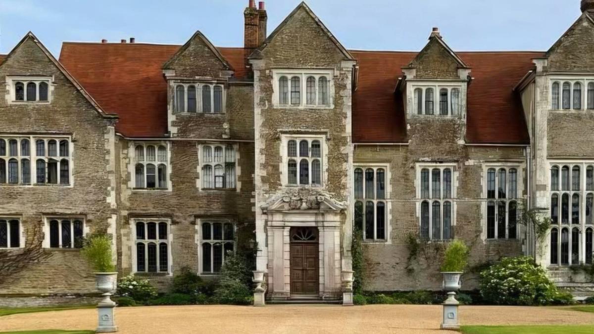 Loseley Park at Guildford