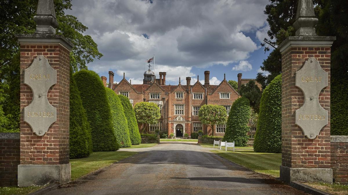 The spectacular welcome to Great Fosters hotel in Egham, Surrey