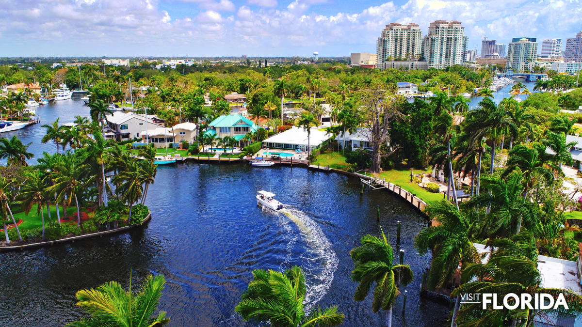 VISITFLORIDA Backgrounds Fort Lauderdale Canals
