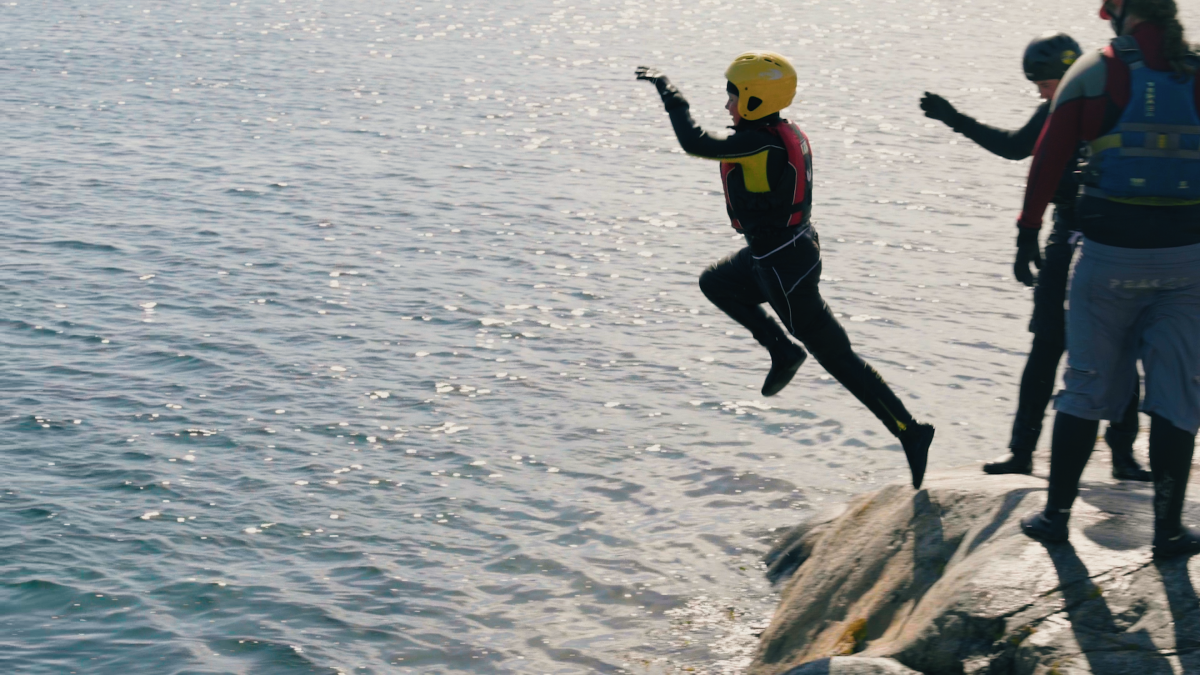 Coasteering med TrollPark Hove