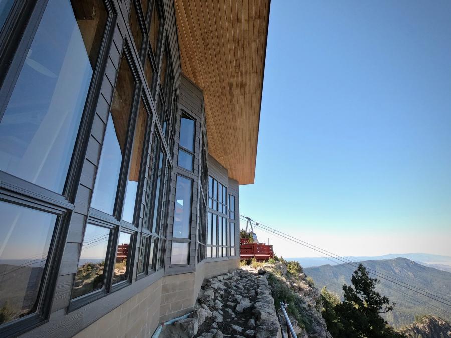 Exterior view of Ten 3 restaurant at the top of Sandia Mountains