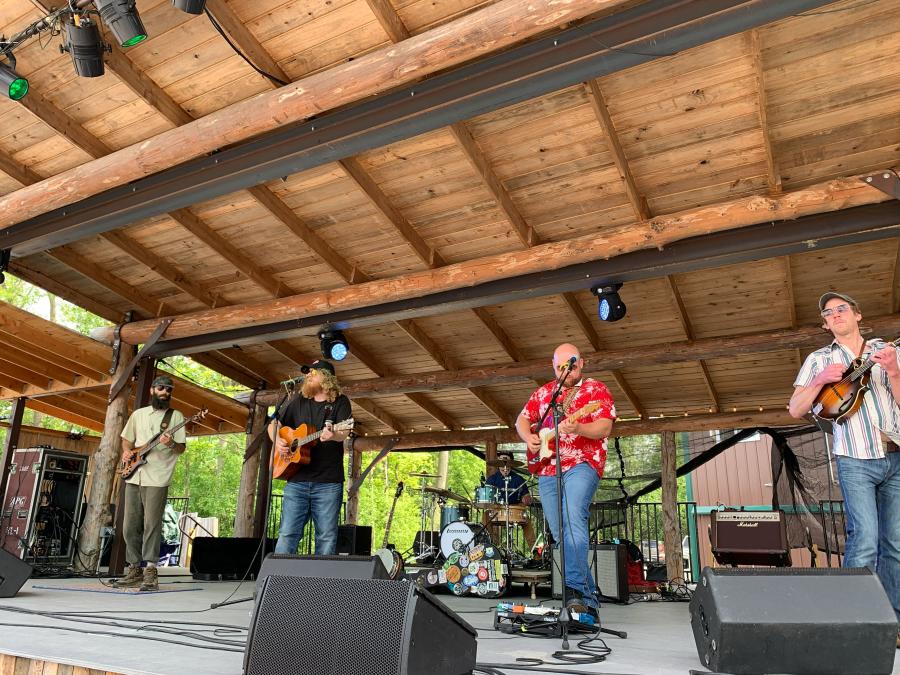 Live music at Lincoln Hill Farms during the Father's Day At The Farm Celebration