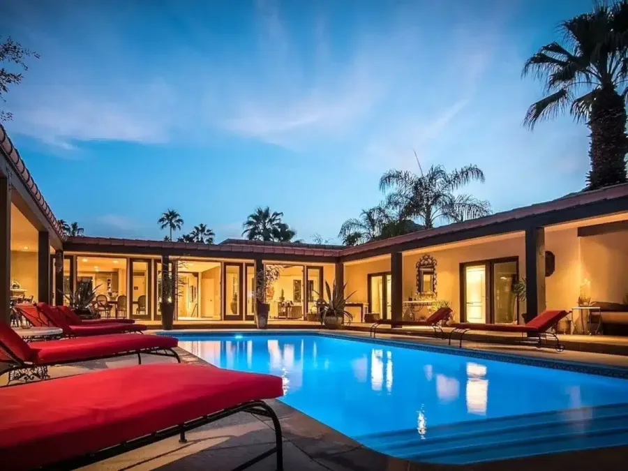 Sonny & Cher pool