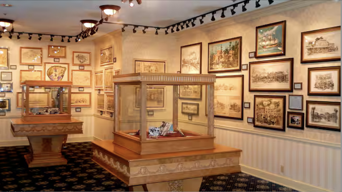 The Disney Gallery, Disneyana