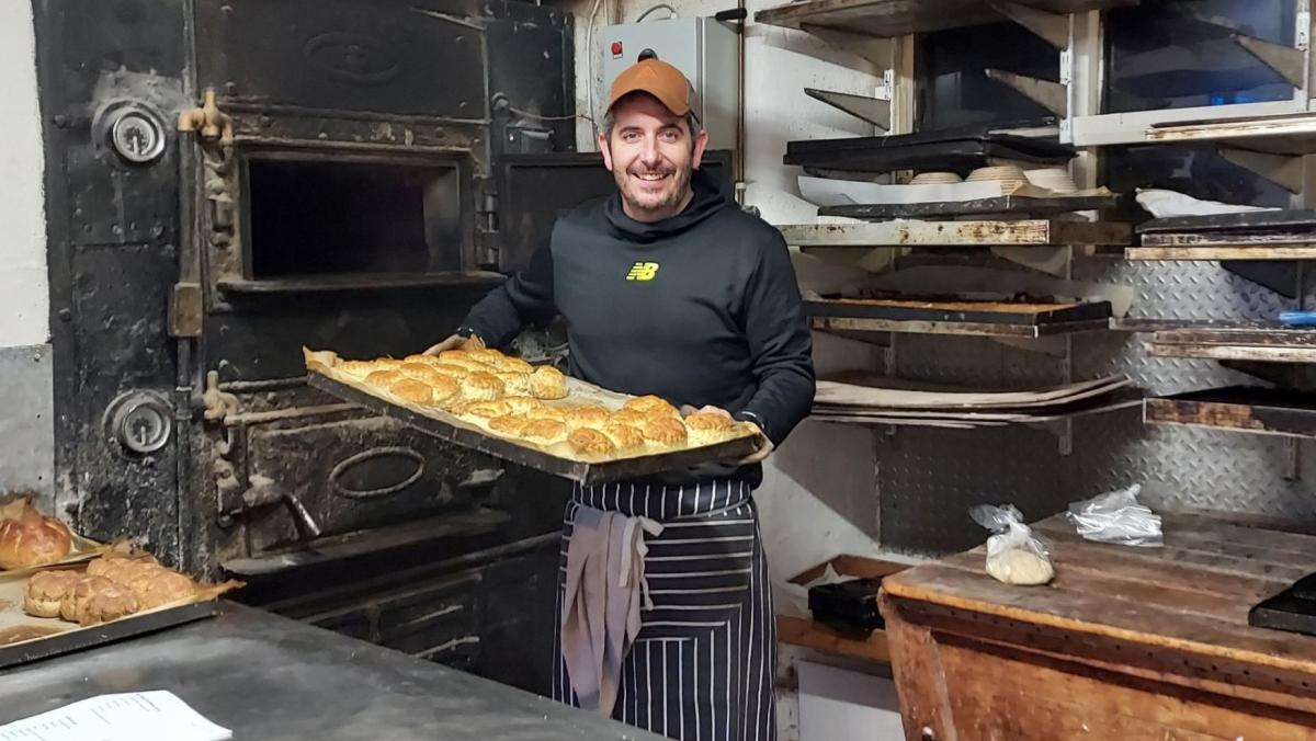 Oxford's Bakery, Alweston