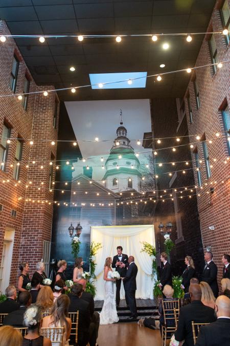 A couple gets married at the Governor Calvert House.
