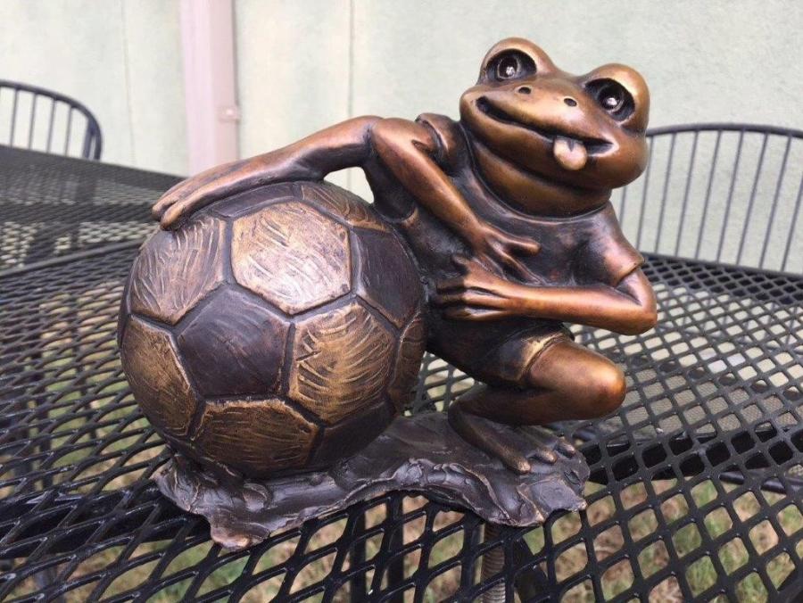 Beckham Toad Statue In Bastrop, TX