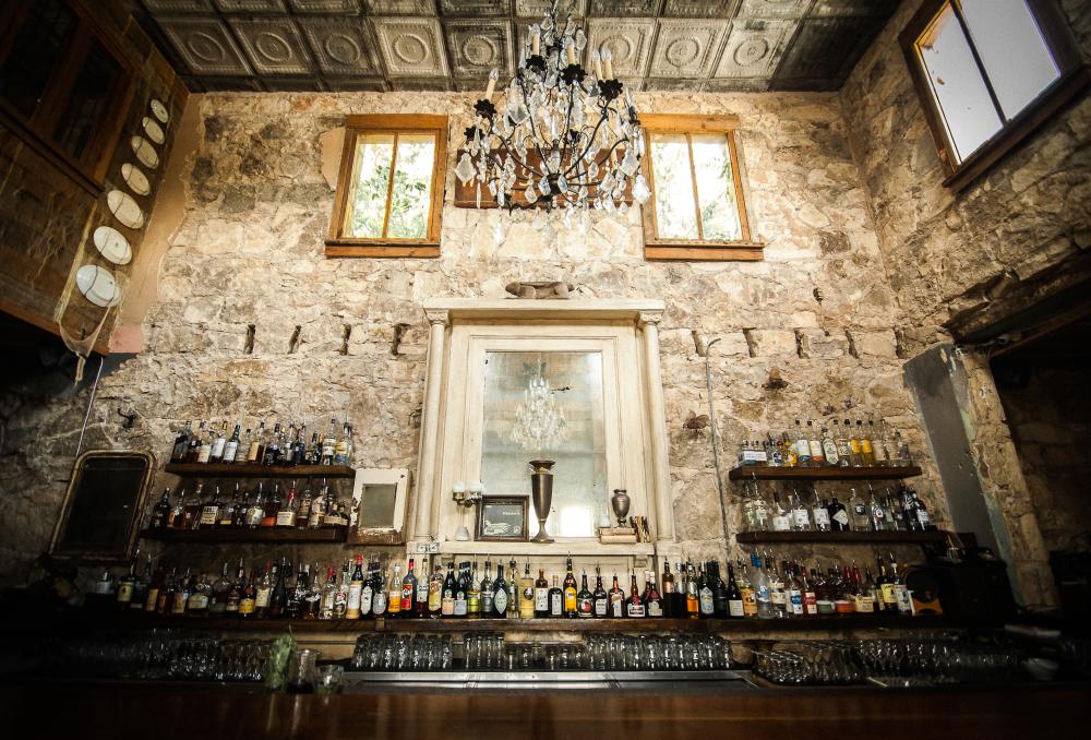 Bar with chandelier at Whislers in Austin Texas