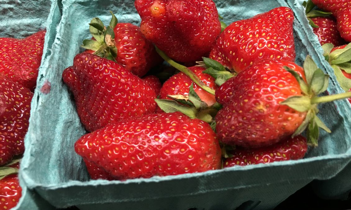 Standard Foods/fresh strawberries
