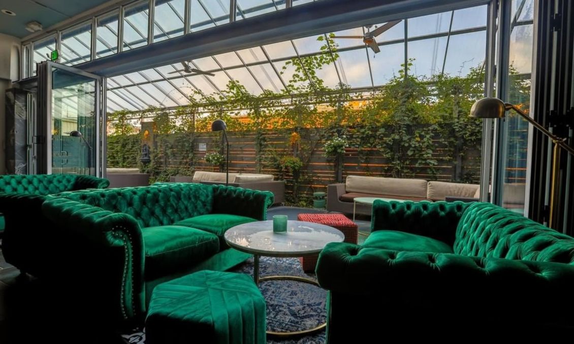 Botanical Lounge