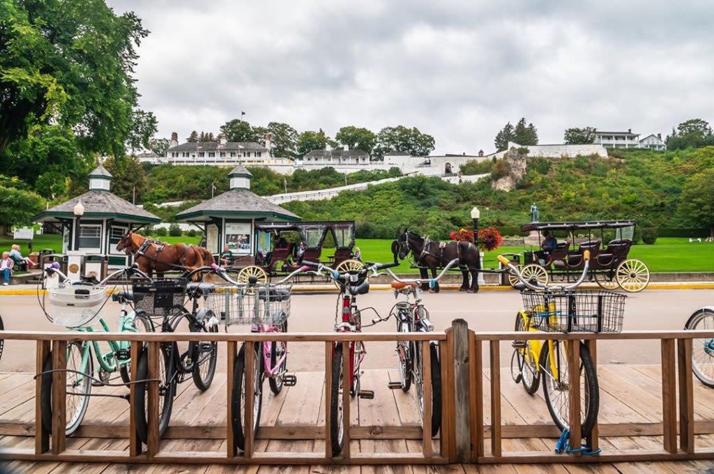 Because there is no bridge to Mackinac Island, bicycles and horse-drawn carriages are popular forms of transportation.