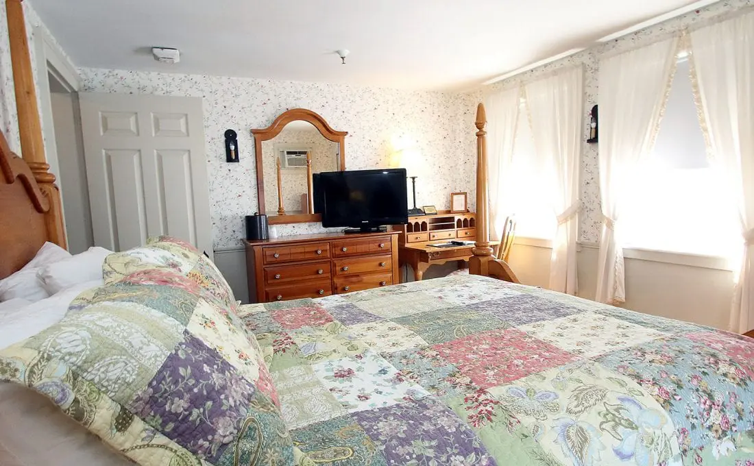 Publick House Historic Room