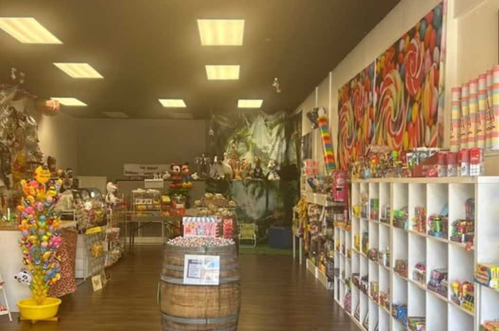 Cajun Bay Sweets Interior