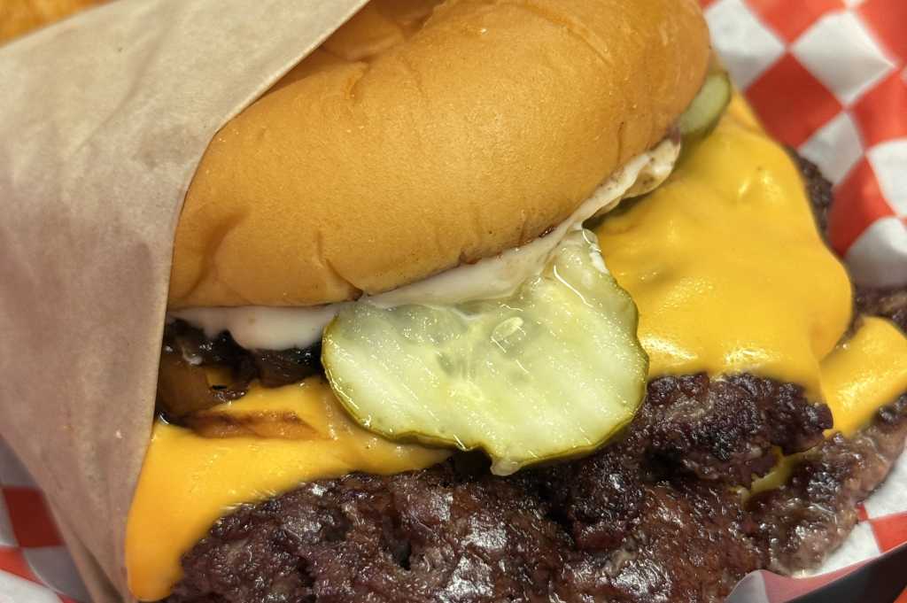 oH g BURGER