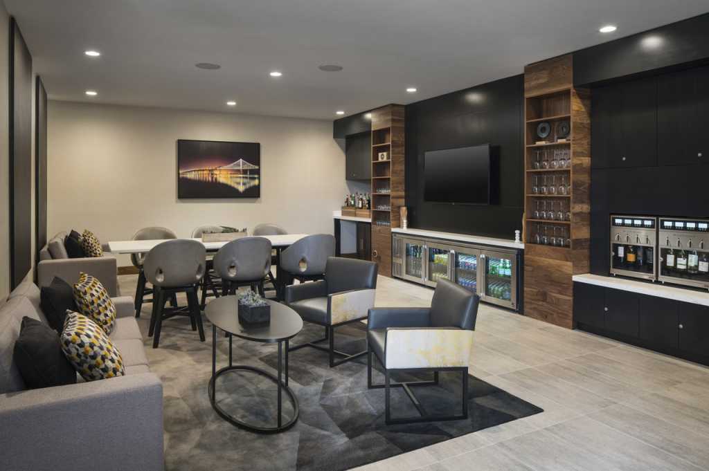 M Club Lounge