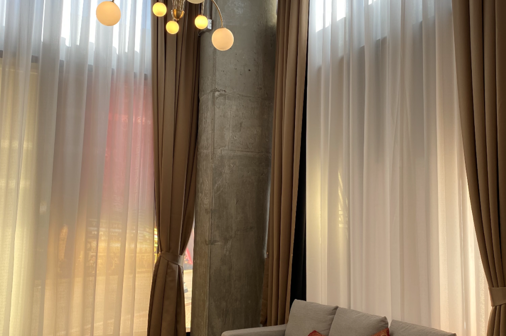 Lounge Area 2