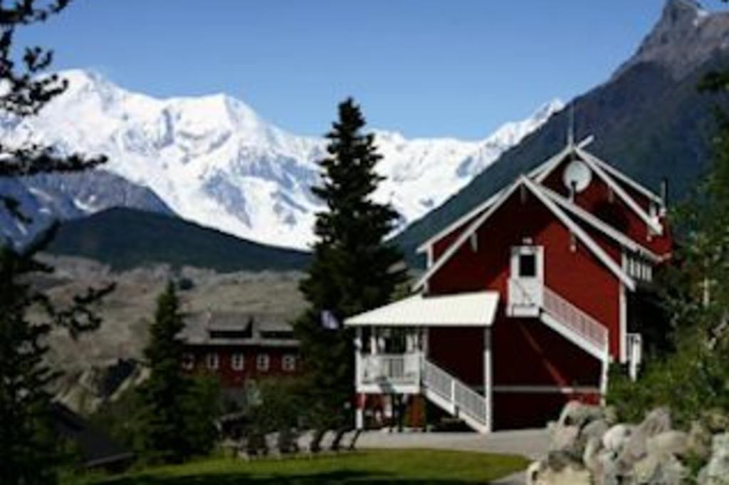 Kennicott Glacier Lodge.jpg