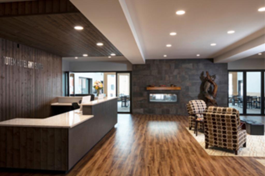 Lobby_318x226.jpg
