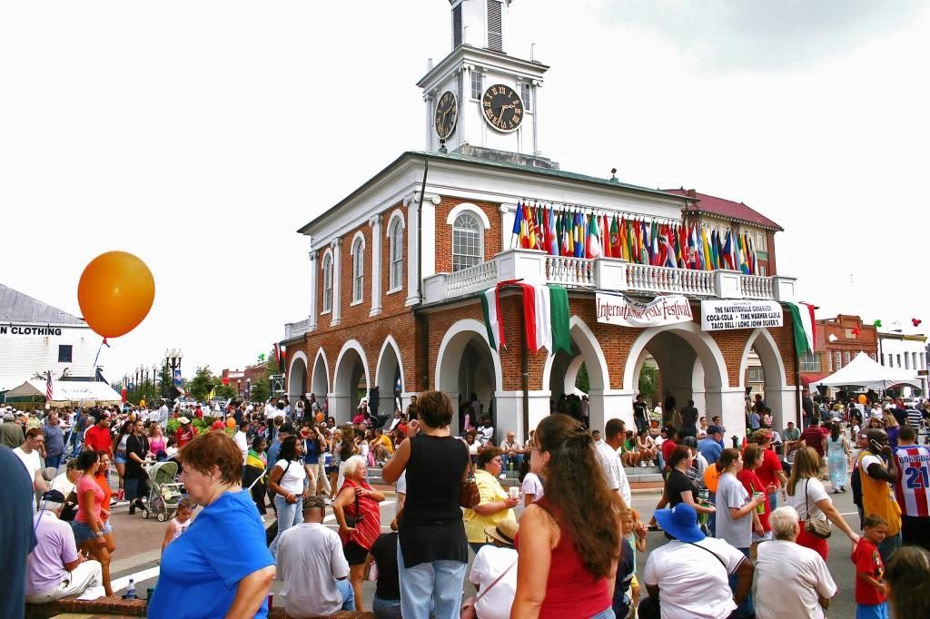 InternationalFolkFestival-1024x682