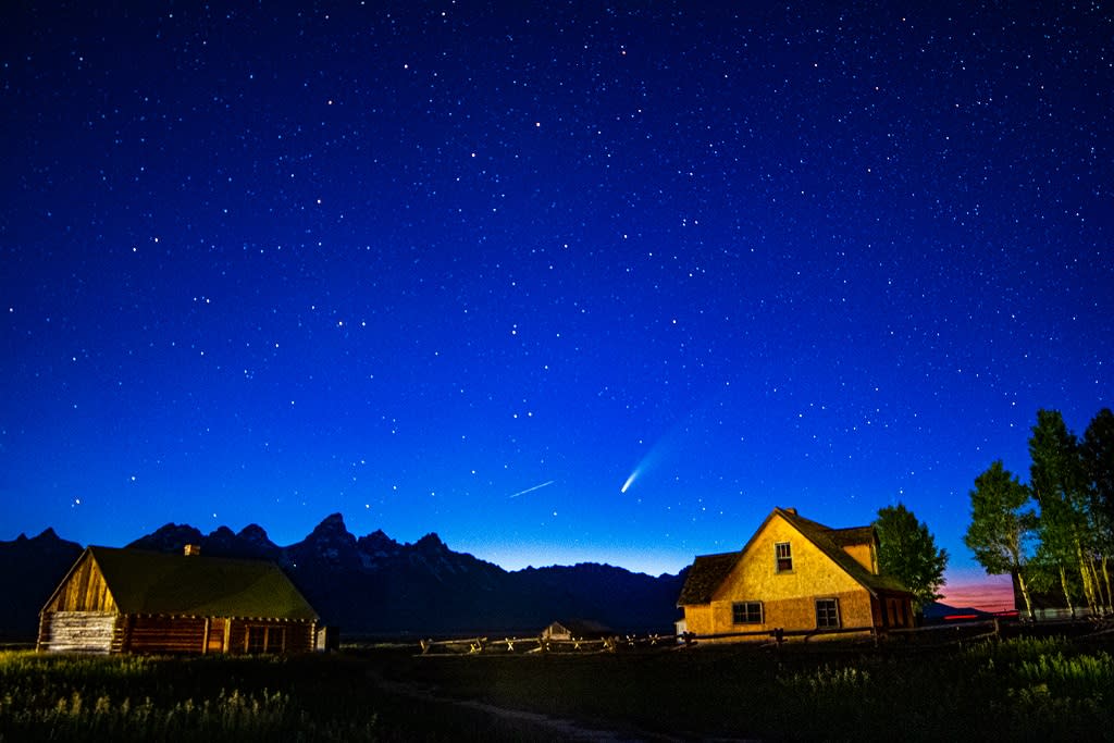 comet neowise from mormon row july 15 2020