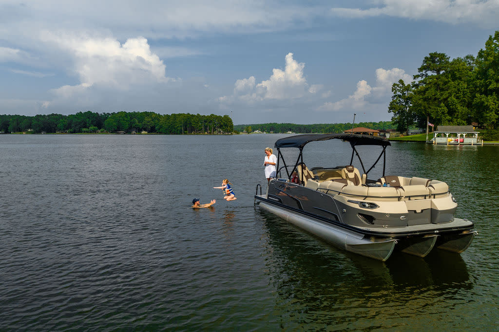 Lake Sinclair Family on Boat