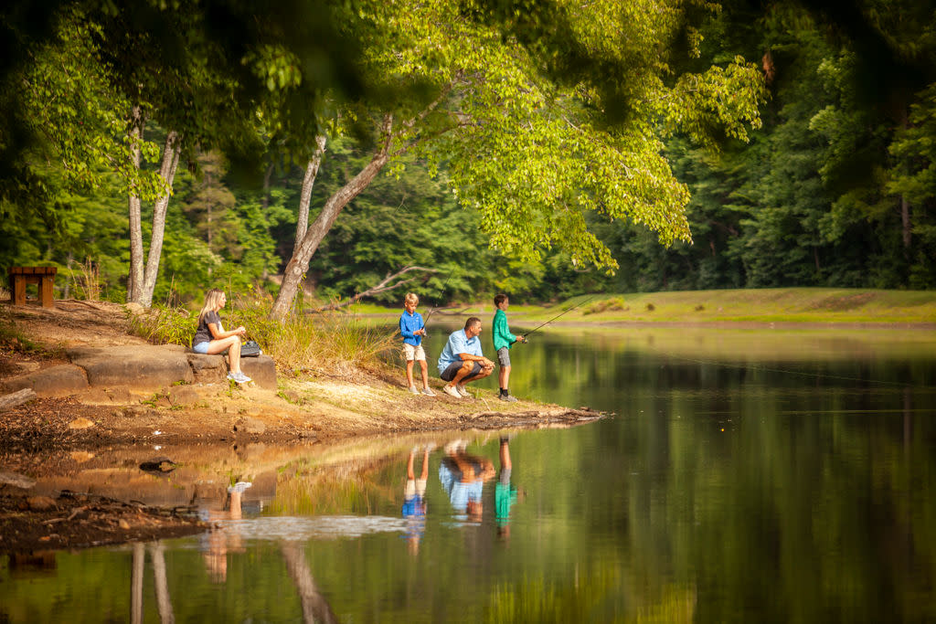Eagle Point Fishing Family