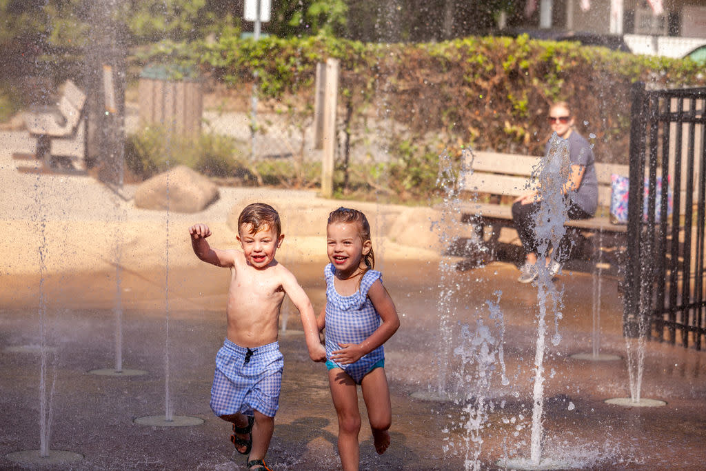 Kids at Dan Nicholas Splash Pad