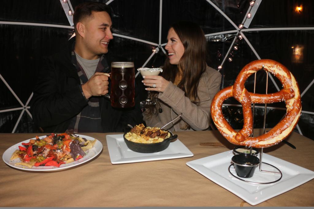 igloo dining