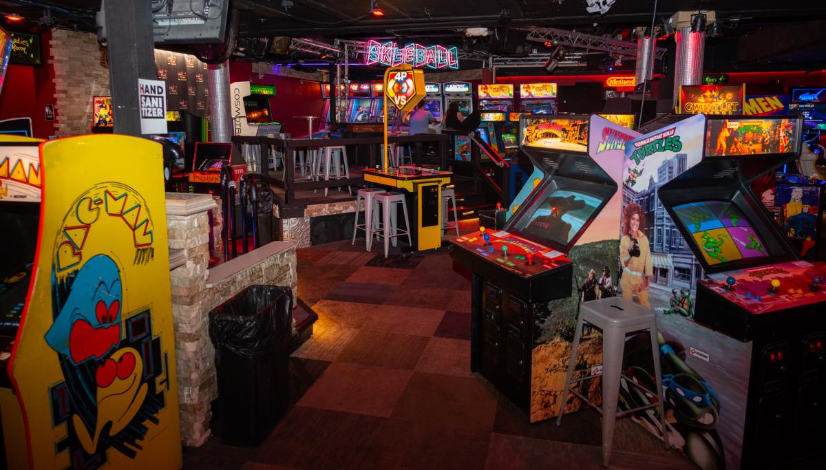 Free Play Arcade Bar