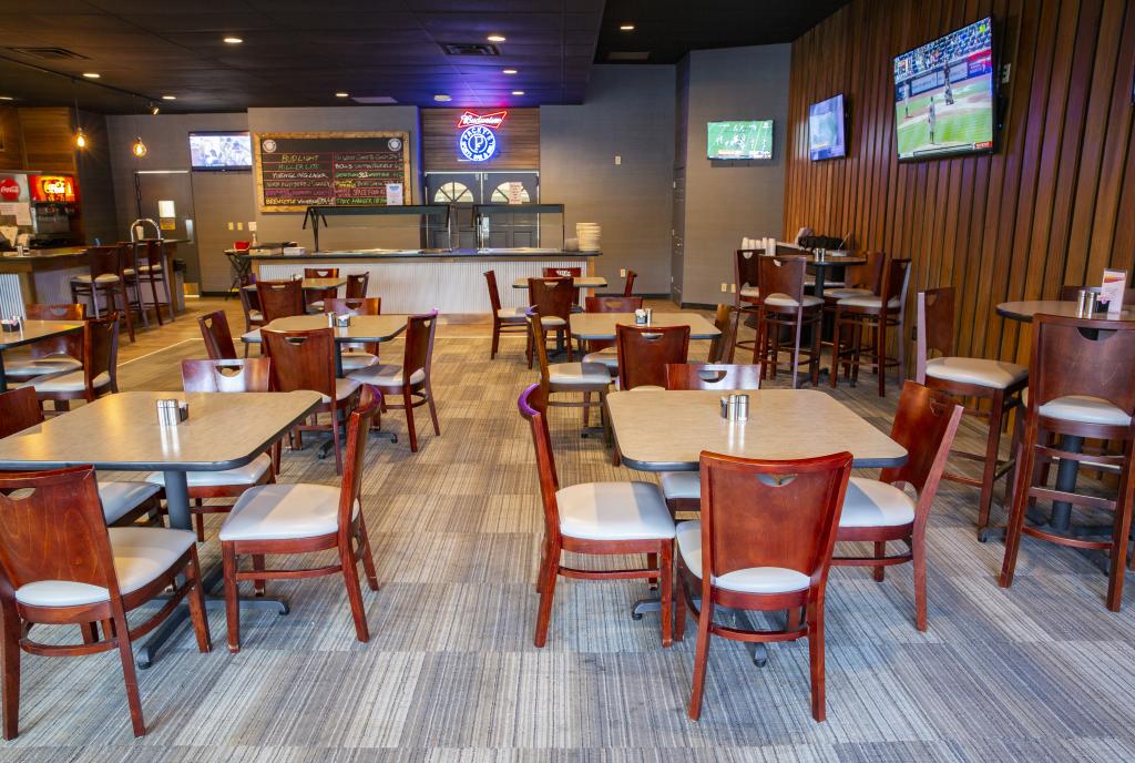 Restaurant & Bar
