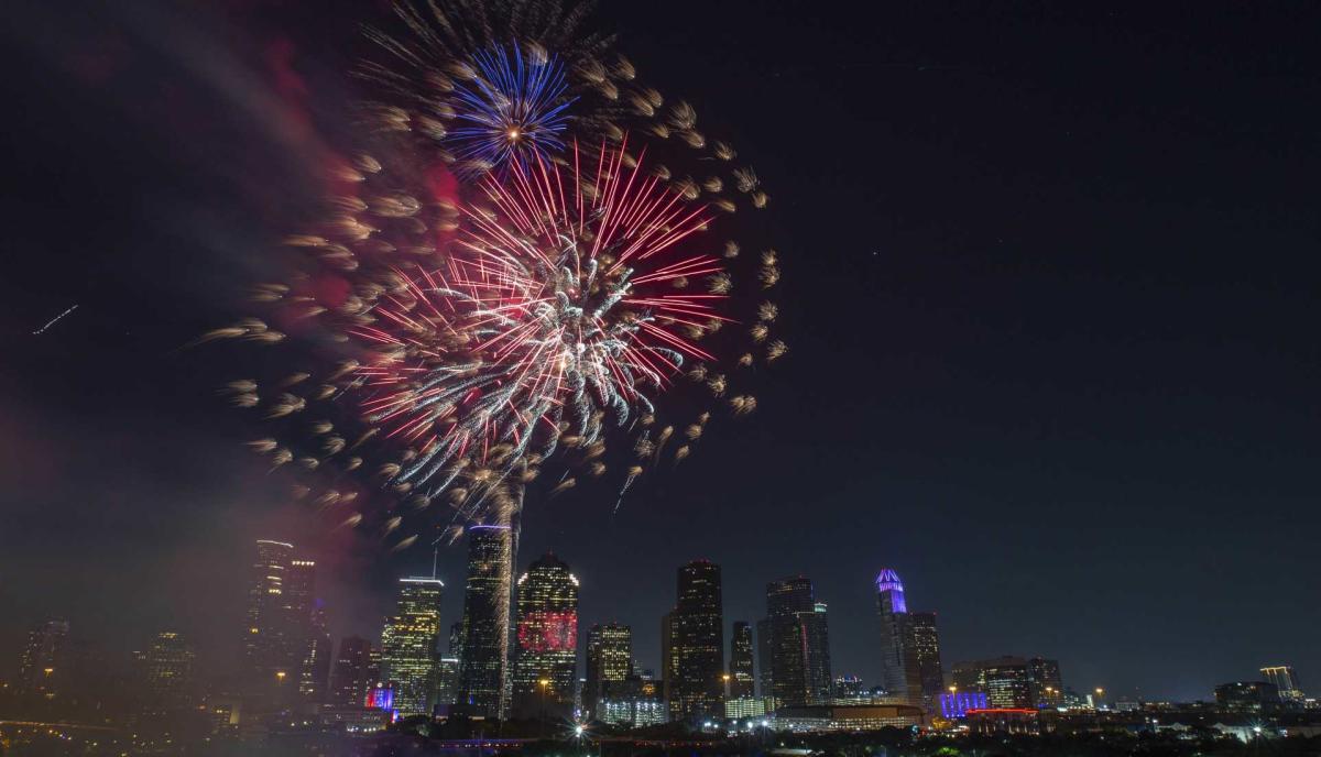 Photos: Houston fans celebrate Texans draft picks at Miller Outdoor Park –  Houston Public Media