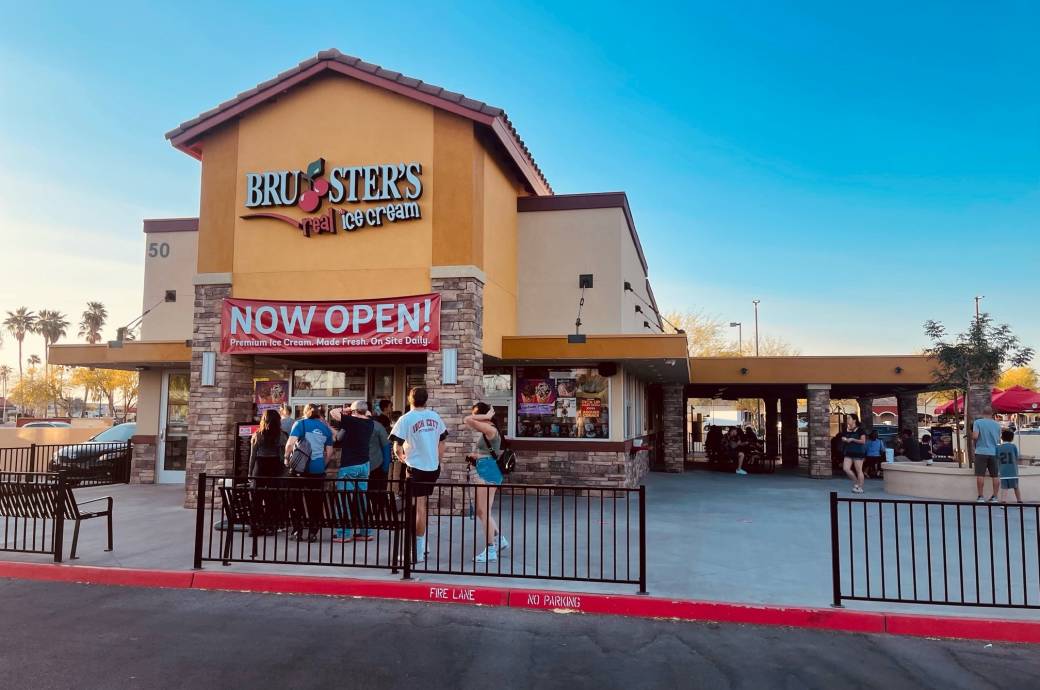 Bruster's Real Ice Cream of Chandler - Exterior